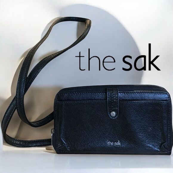 The Sak Women's Black Smooth Leather Smartphone Zip-Around Crossbody Wallet - Picture 1 of 11